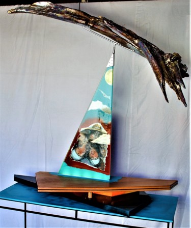 Skulptur mit dem Titel "Mon UNIVERS -1-" von Gil'Ber Pautler, Original-Kunstwerk, Holz