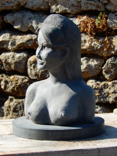 Sculpture intitulée "nilofar-1.jpg" par Gilles Deygout, Œuvre d'art originale, Argile