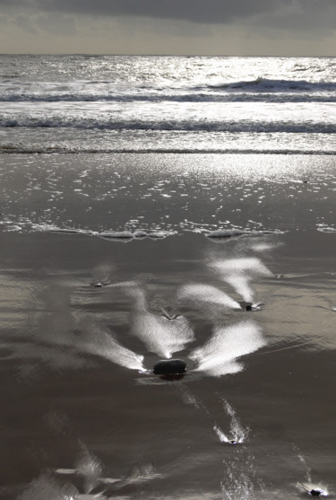 Photography titled "reflet . Oléron" by Gilles Mével, Original Artwork, Non Manipulated Photography Mounted on Aluminium