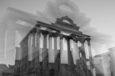 Fotografia intitolato "roman temple to Dia…" da Gilliard Bressan, Opera d'arte originale, Fotografia digitale