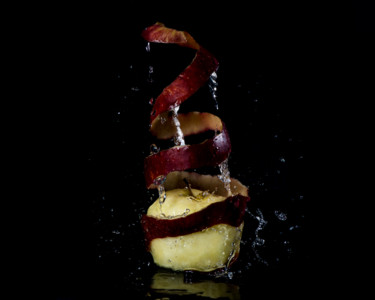 Фотография под названием "Déshabillé de pomme" - Gilles Auteroche, Подлинное произведение искусства, Цифровая фотография Уст…