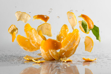 Photography titled "Explosion d'orange" by Gilles Auteroche, Original Artwork, Digital Photography Mounted on Aluminium