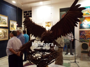 Sculpture titled "Greek golden eagle" by Giorgos Lagas, Original Artwork, Metals