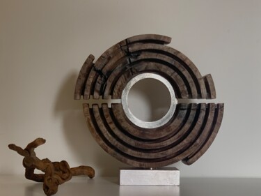 Sculpture titled "ON-OFF" by Giovanni Capelletti, Original Artwork, Wood