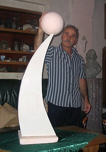 Sculpture titled "force" by Giovanni Giambra, Original Artwork, Plaster