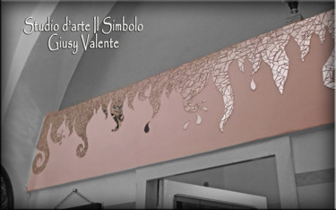 Scultura intitolato "muro con specchio" da Giusy Valente, Opera d'arte originale