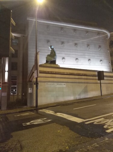 Photographie intitulée "BRUSSELS" par Gladys Montella, Œuvre d'art originale