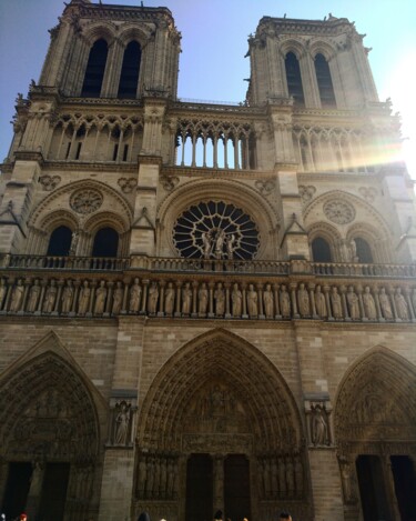 Fotografia intitolato "Cathédrale Notre Da…" da Gladys Montella, Opera d'arte originale