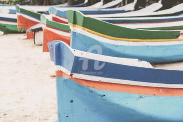 Fotografia zatytułowany „Wooden Boats” autorstwa Glauco Meneghelli, Oryginalna praca, Fotografia cyfrowa