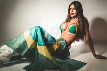 Photography titled "Girl from Brazil" by Glauco Meneghelli, Original Artwork, Digital Photography