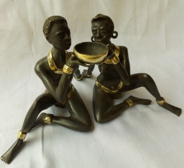 Sculpture titled "Couple Birifore" by Moumouni Ouedraogo, Original Artwork, Bronze