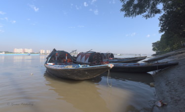 Photographie intitulée "The Lifeline of Ind…" par Goutam Chakraborty, Œuvre d'art originale