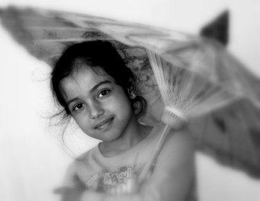摄影 标题为“Printed Umbrella” 由Goutam Chakraborty, 原创艺术品
