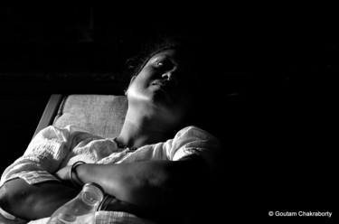 Photographie intitulée "Loneliness!" par Goutam Chakraborty, Œuvre d'art originale