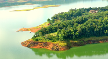 Fotografia intitolato "Green Earth!" da Goutam Chakraborty, Opera d'arte originale