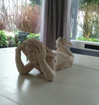 雕塑 标题为“Bien tranquille” 由Marie Granger (Mahé), 原创艺术品, 粘土