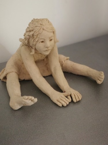 Skulptur mit dem Titel "Détendue" von Marie Granger (Mahé), Original-Kunstwerk, Keramik