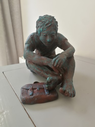 Sculpture intitulée "Aprés cours" par Marie Granger (Mahé), Œuvre d'art originale, Terre cuite