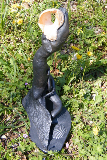 Sculpture intitulée "Ecoute la mère ..." par Gérard Amat, Œuvre d'art originale, Bois