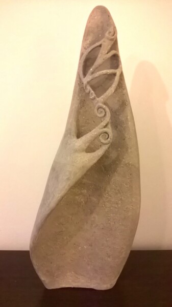Sculpture titled "Citha - Gris" by Grazia Compagnino, Original Artwork, Clay