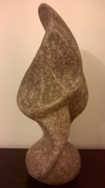 Скульптура под названием "Crypto - Marbré Bru…" - Grazia Compagnino, Подлинное произведение искусства, Глина