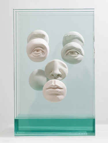 Skulptur mit dem Titel "Ego Anamorphosis Sc…" von Greta Gliaudyte, Original-Kunstwerk, Keramik