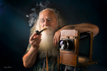 Photography titled "Master Photographer" by Grigore Roibu, Original Artwork, Digital Photography