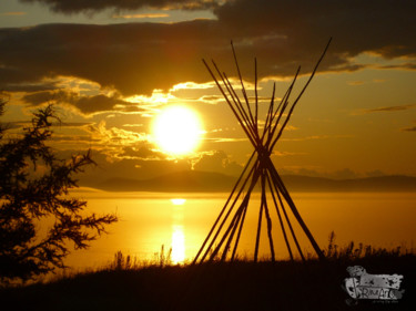 Photography titled "tipi-sur-st-laurent…" by Alex Grimarts, Original Artwork