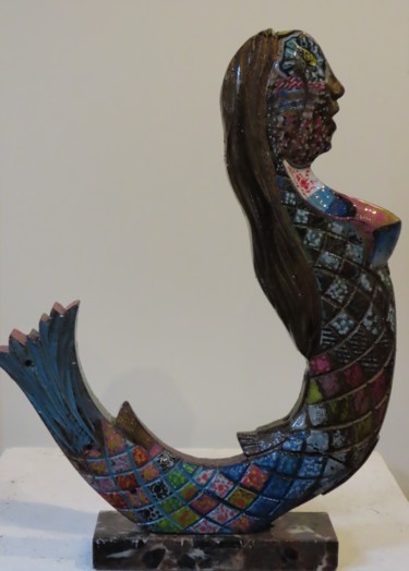 Sculpture titled "MA SIRENE" by Groovy, Original Artwork, Acrylic