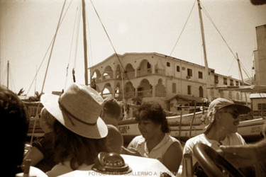 Photographie intitulée "hacia Cayo Caulker" par Guillermo Aurelio Barón Cabut, Œuvre d'art originale