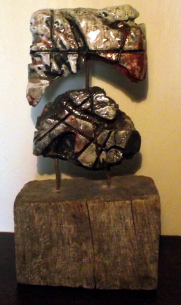 Sculpture titled "Fragments mégalithe…" by Guenzone, Original Artwork, Ceramics