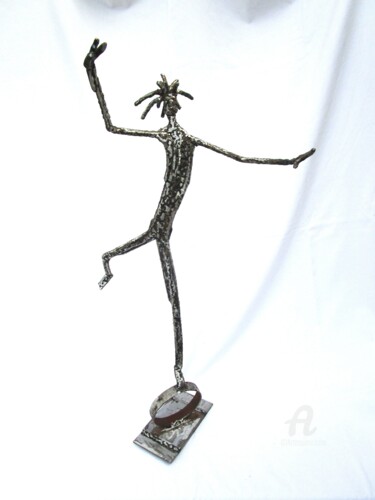 Sculpture intitulée "HOMME EN EQUILIBRE…" par Gueryn, Œuvre d'art originale, Métaux