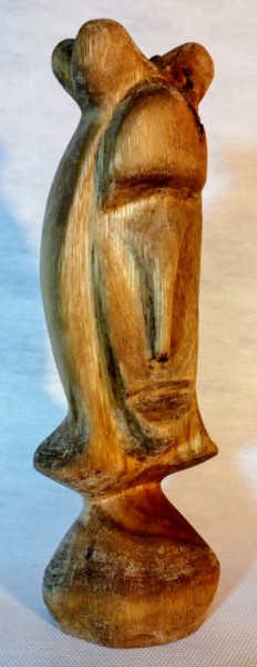 Sculpture titled "Menine" by Pedro Guimarães, Original Artwork, Wood