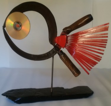 Sculpture titled "Le poisson rouge" by Guy Romedenne, Original Artwork, Metals