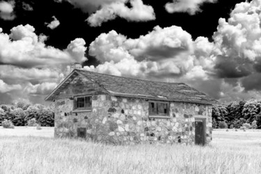 Photography titled "Stone House" by Gwendolyn Roth, Original Artwork, Digital Photography