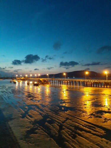 Fotografia zatytułowany „sunrise at the bay” autorstwa Gypsa Min, Oryginalna praca, Fotografia cyfrowa