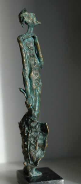 Sculpture intitulée "Der Fischer" par Gyunay Aliev, Œuvre d'art originale, Bronze