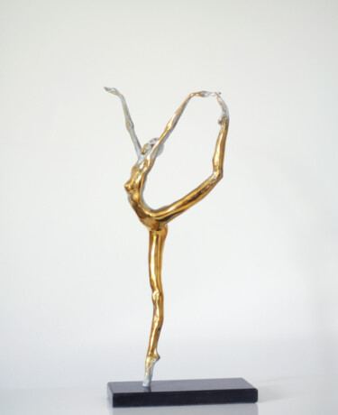 Escultura titulada "Ballerina 2" por Gyunay Aliev, Obra de arte original, Bronce
