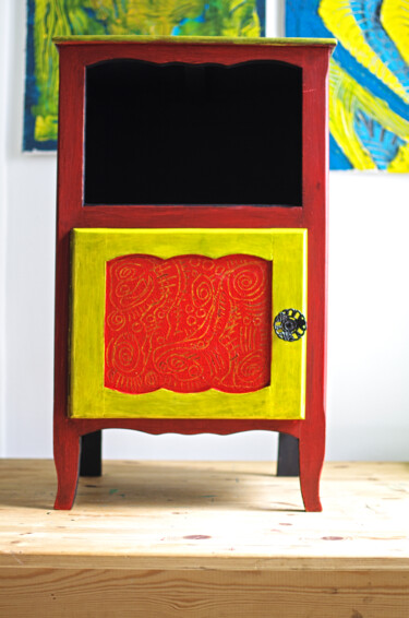 Design titled "Meuble décoré-001" by Hakan Portakal, Original Artwork, Furniture