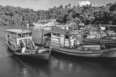 Fotografia intitulada "Barcos em Preto e B…" por Halder, Obras de arte originais, Fotografia digital