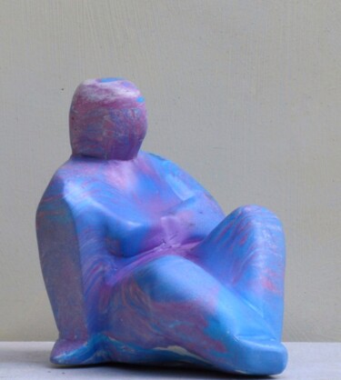 Sculptuur getiteld "Zittende vrouw  kun…" door Hanneke Pereboom, Origineel Kunstwerk, Gietwerk