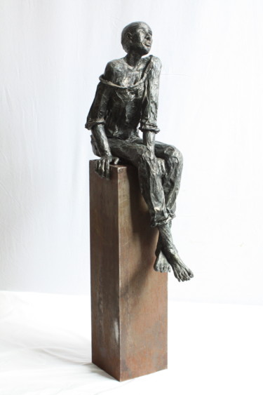 Sculpture intitulée "présence 1" par Betty Hanns, Œuvre d'art originale, Papier