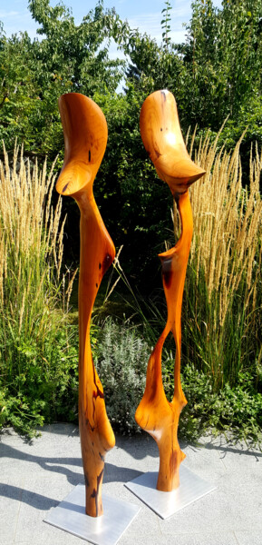 Escultura intitulada "'You look like me'" por Flos, Obras de arte originais, Madeira