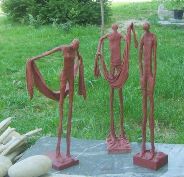 Скульптура под названием "Trio ocre rouge" - S Eymond Laritaz, Подлинное произведение искусства, проволочный