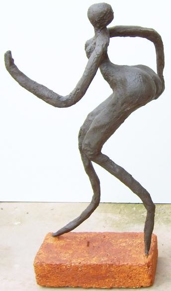 Sculpture intitulée "Jeune danseuse afri…" par S Eymond Laritaz, Œuvre d'art originale, Métaux