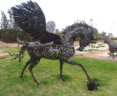 Sculpture intitulée "Sculpture cheval pé…" par Hassan Laamirat, Œuvre d'art originale, Métaux