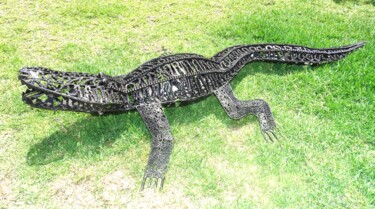 Sculpture intitulée "Crocodile en métal…" par Hassan Laamirat, Œuvre d'art originale, Métaux