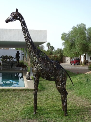 Sculpture intitulée "Girafe" par Hassan Laamirat, Œuvre d'art originale, Métaux