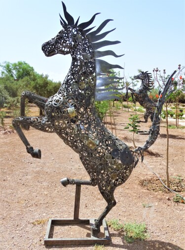 Γλυπτική με τίτλο "Sculpture écheval c…" από Hassan Laamirat, Αυθεντικά έργα τέχνης, Μέταλλα