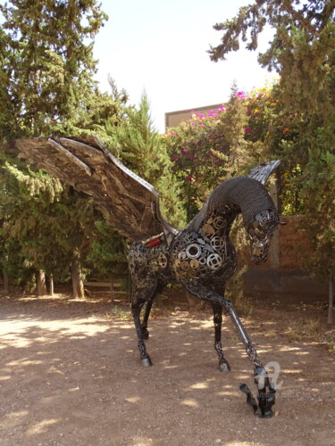 Scultura intitolato "Sculpture cheval pg…" da Hassan Laamirat, Opera d'arte originale, Metalli